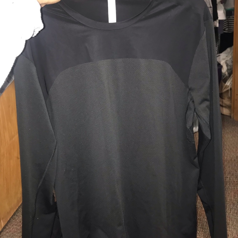 Lululemon men’s shirt